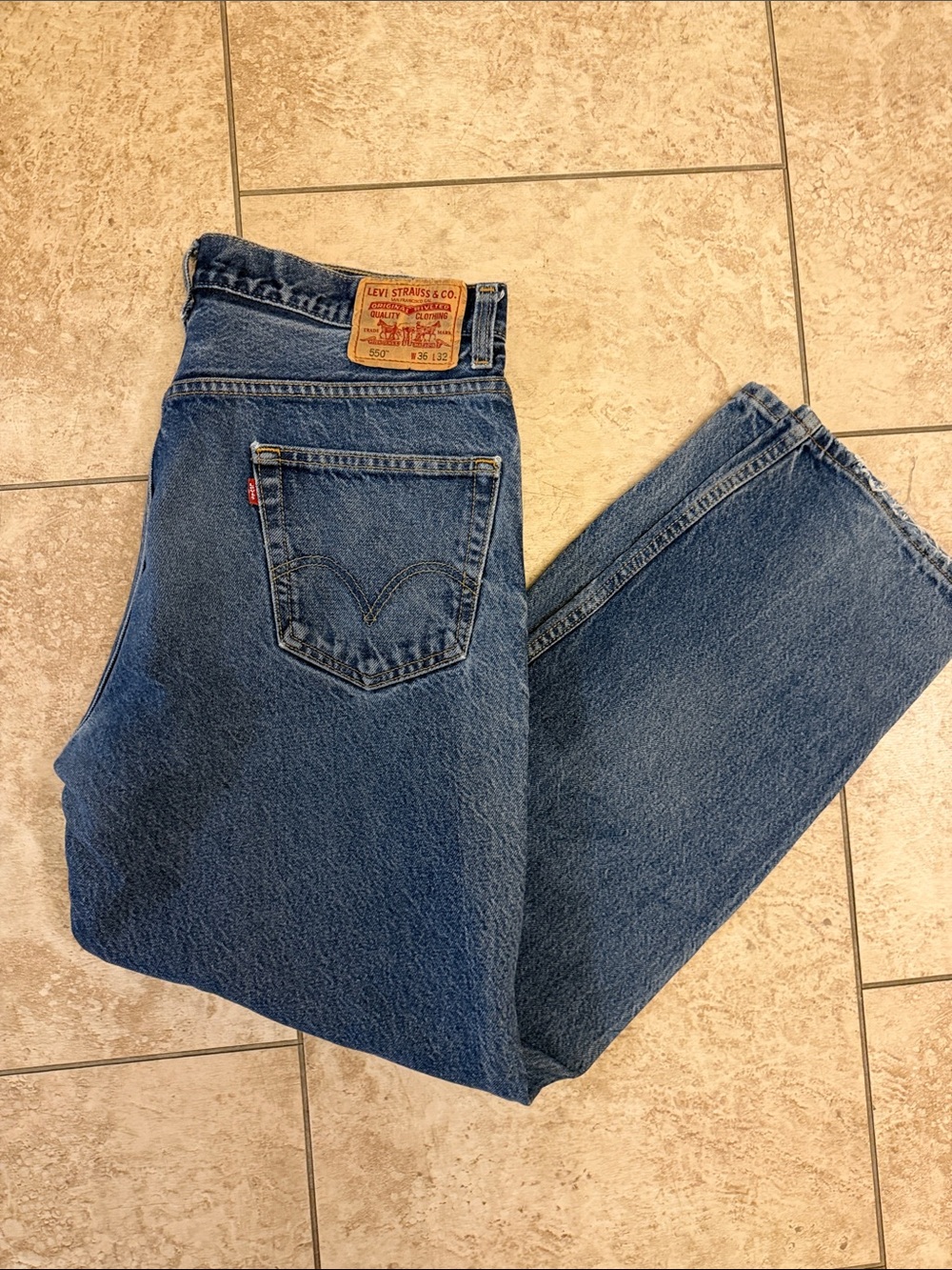 Mens 550 Levi's Indigo Straight-Leg Jeans size 36x32